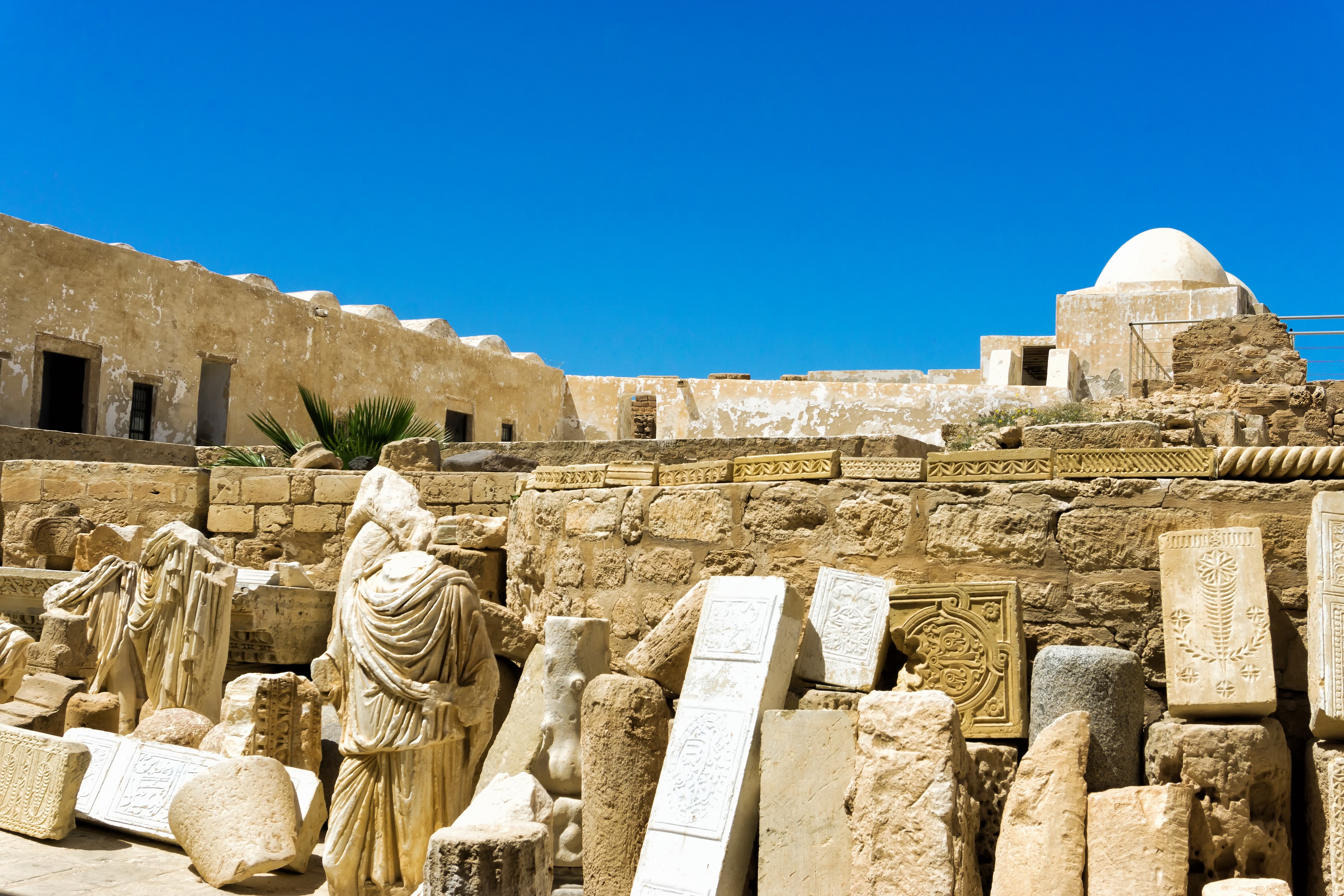 zdroj: bigstockphoto.com pojištění Djerba